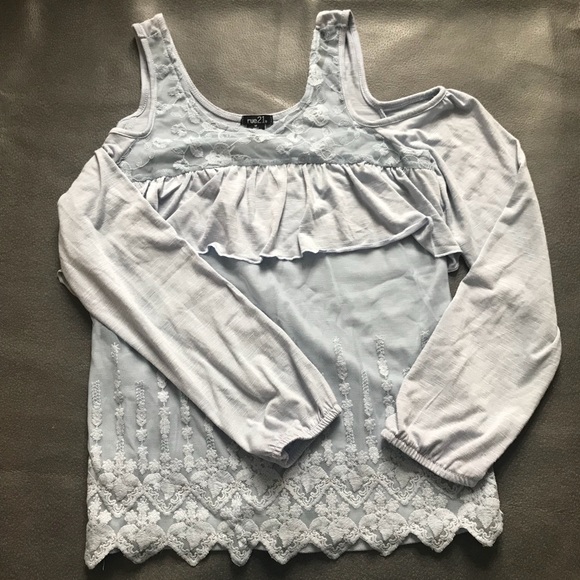 Rue21 Tops - cold shoulder cutouts top size Medium